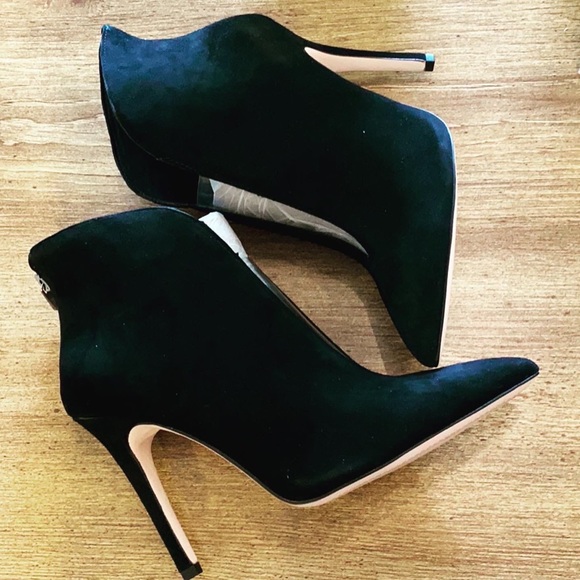 NWT Jessica Simpson black suede ankle booties - Picture 3 of 13